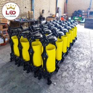 سطل زباله چدنی، دارای بارانگیر و پوشش محافظ رنگ کوره ای