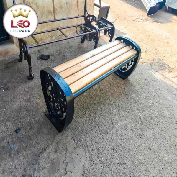 نیمکت پارکی چوبی و فلزی