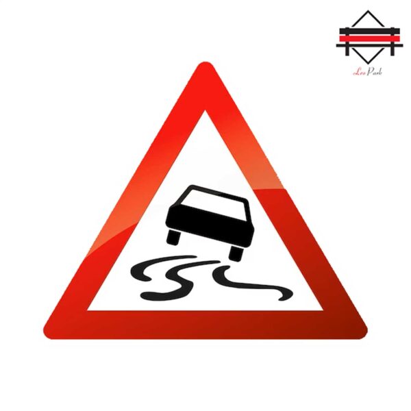 تابلو ترافیکی جاده لغزنده است