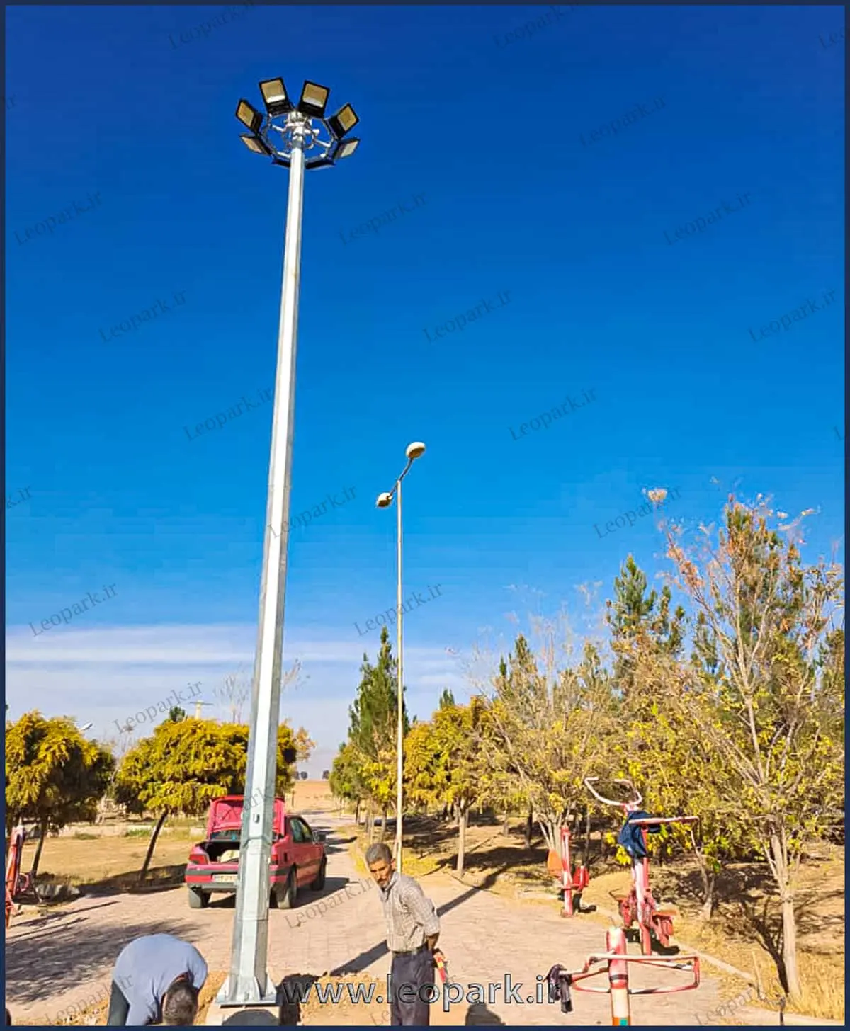 نصب برج روشنایی در پارک
