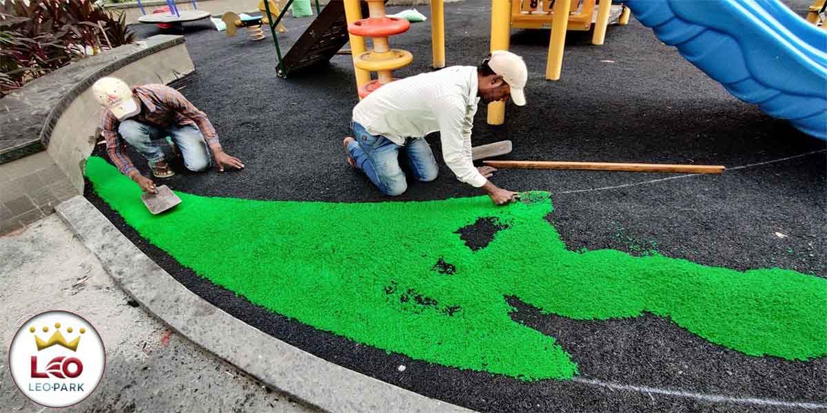 اجرای کفپوش درجاریز سبز رنگ